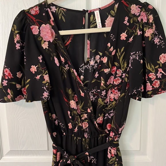 Wide leg pant jumpsuit - Picture 2 of 3